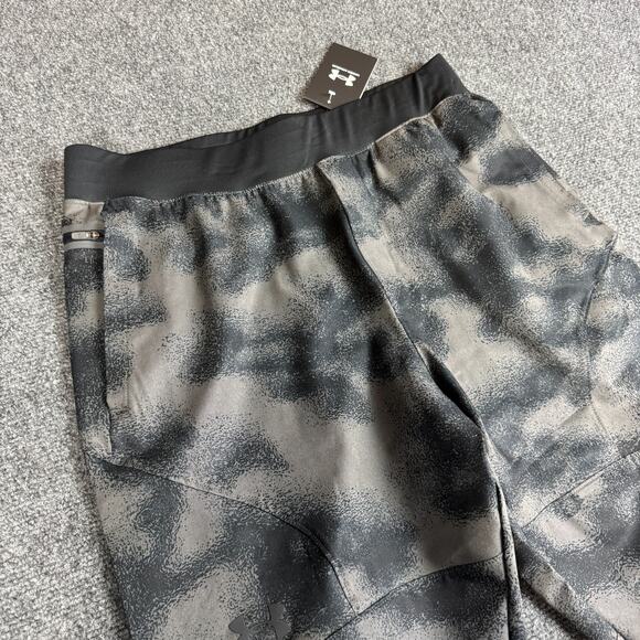 Under Armour Unstoppable Joggers Mens L Pants Black Camo Stretch 1352027-010 NWT - Picture 3 of 9